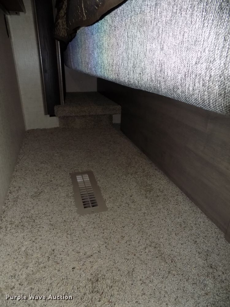 image for item DG2559 2017 KZ Durango Gold 370RLT  camper