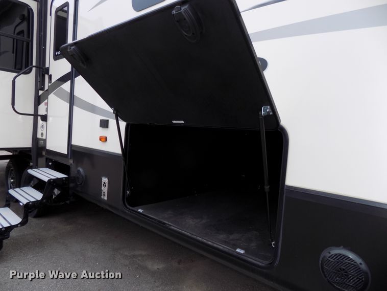 image for item DG2559 2017 KZ Durango Gold 370RLT  camper