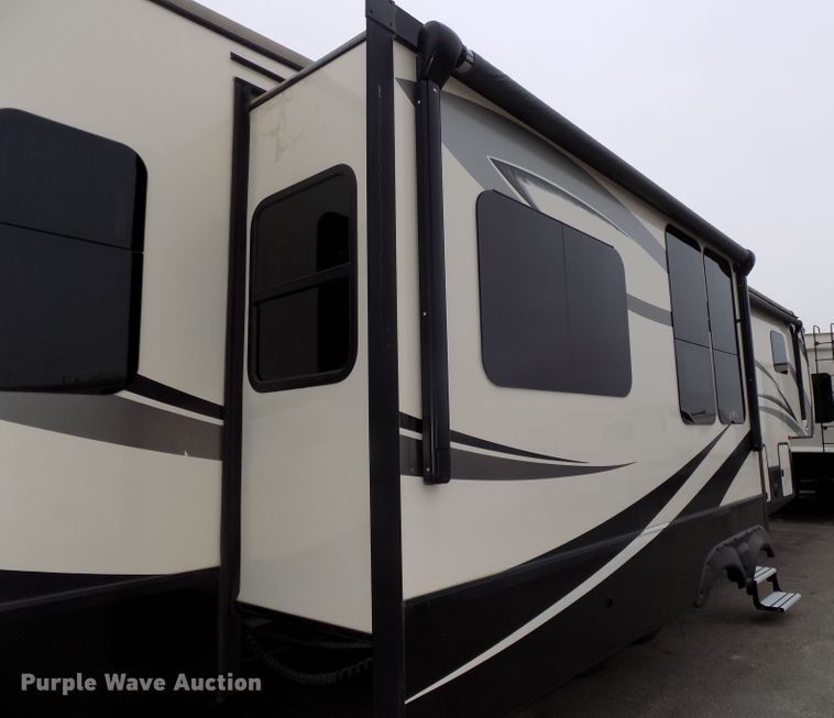 image for item DG2559 2017 KZ Durango Gold 370RLT  camper