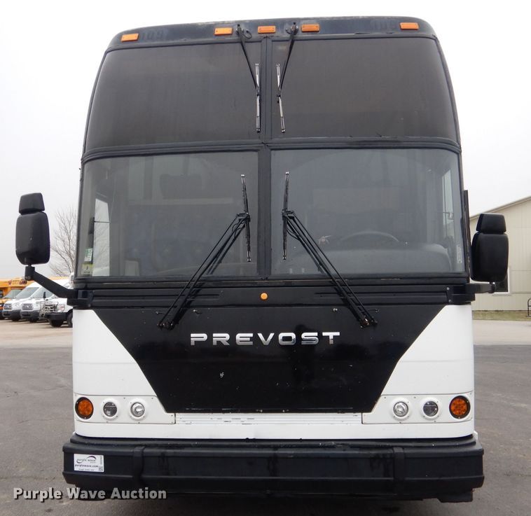 image for item DG5942 1998 Prevost H3-45 coach bus