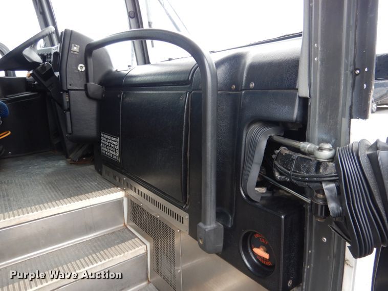 image for item DG5942 1998 Prevost H3-45 coach bus