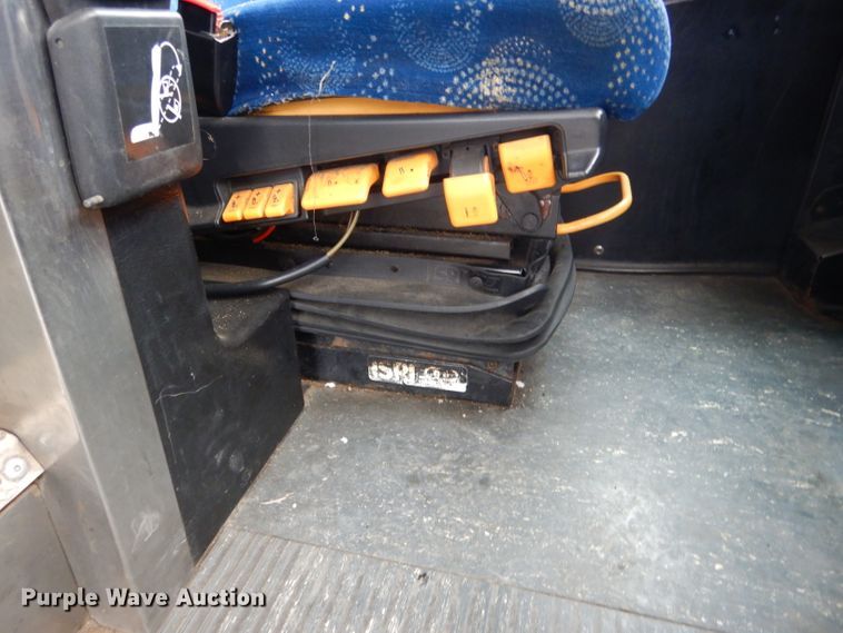 image for item DG5942 1998 Prevost H3-45 coach bus