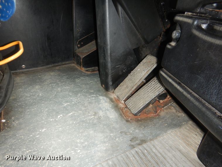 image for item DG5942 1998 Prevost H3-45 coach bus