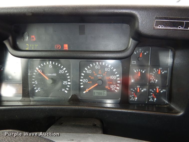 image for item DG5942 1998 Prevost H3-45 coach bus