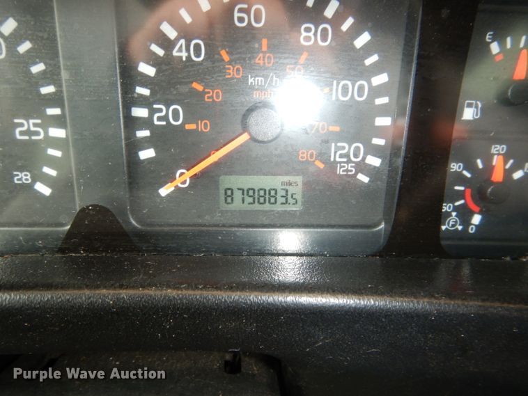 image for item DG5942 1998 Prevost H3-45 coach bus