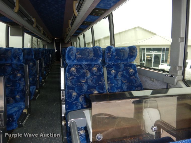 image for item DG5942 1998 Prevost H3-45 coach bus