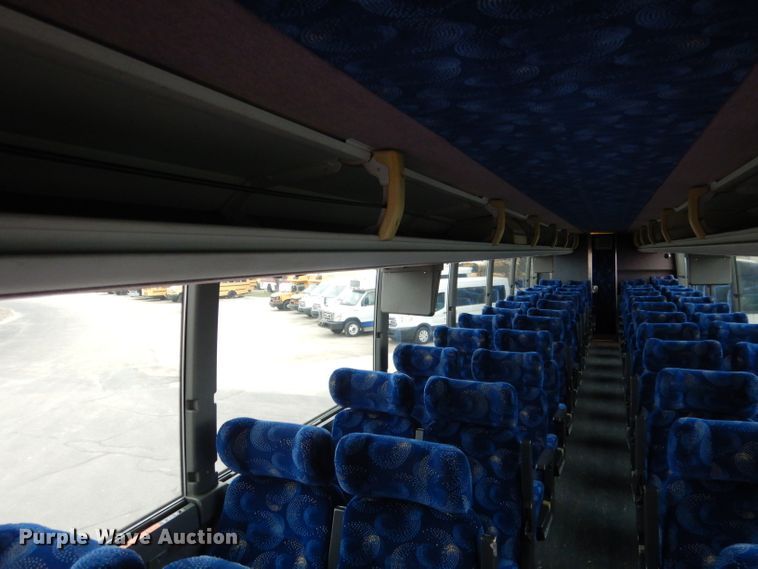 image for item DG5942 1998 Prevost H3-45 coach bus