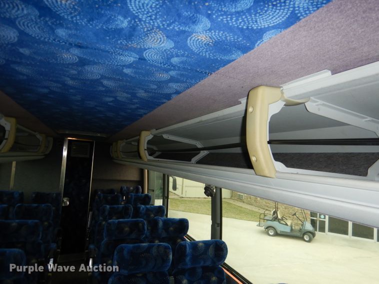 image for item DG5942 1998 Prevost H3-45 coach bus