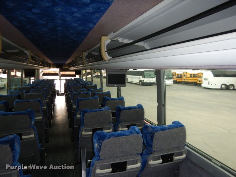 image for item DG5942 1998 Prevost H3-45 coach bus
