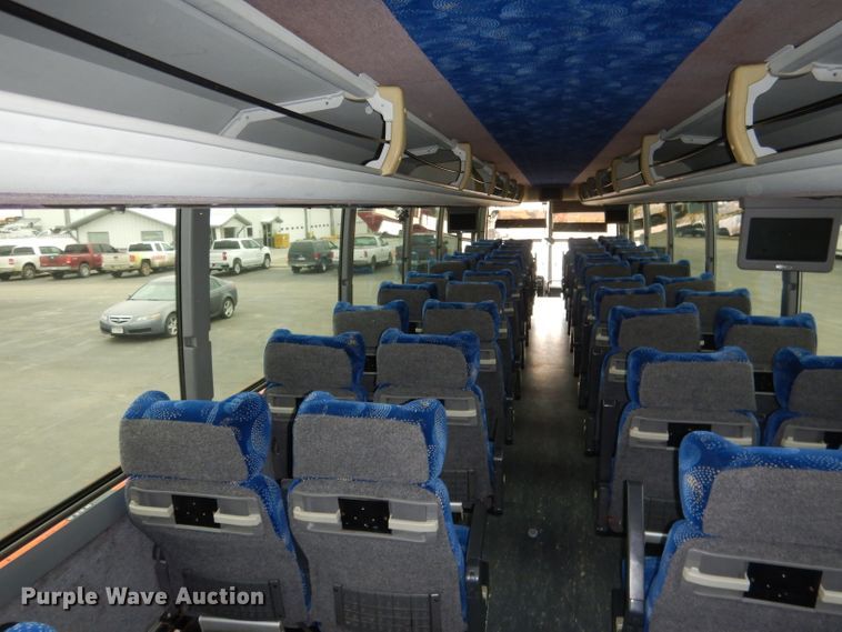 image for item DG5942 1998 Prevost H3-45 coach bus