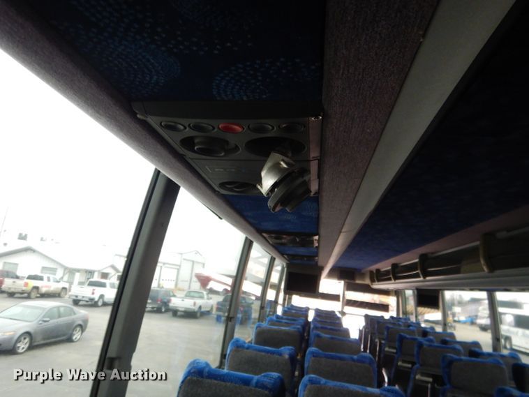 image for item DG5942 1998 Prevost H3-45 coach bus