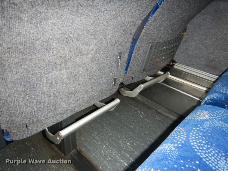 image for item DG5942 1998 Prevost H3-45 coach bus