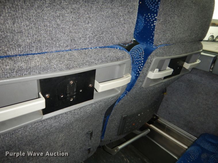 image for item DG5942 1998 Prevost H3-45 coach bus