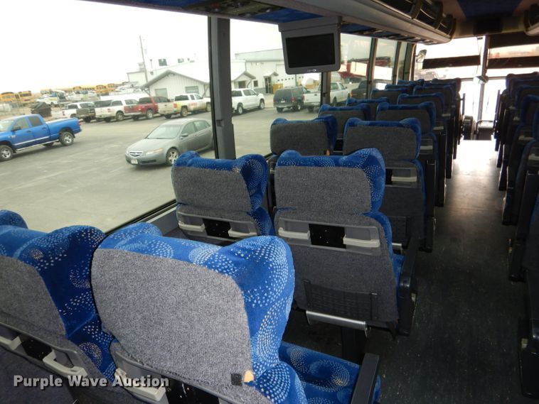 image for item DG5942 1998 Prevost H3-45 coach bus