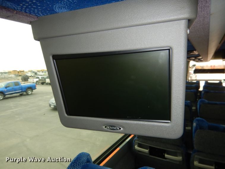 image for item DG5942 1998 Prevost H3-45 coach bus