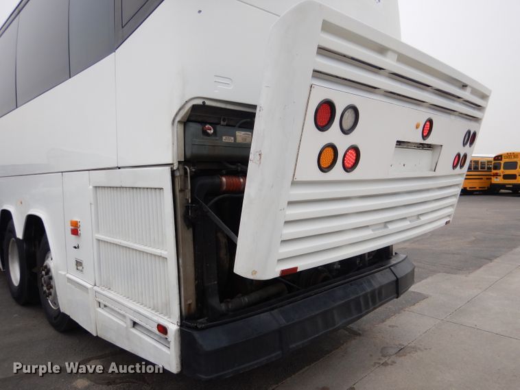 image for item DG5942 1998 Prevost H3-45 coach bus