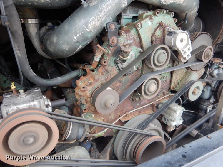 image for item DG5942 1998 Prevost H3-45 coach bus