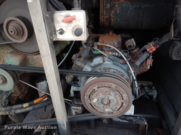 image for item DG5942 1998 Prevost H3-45 coach bus