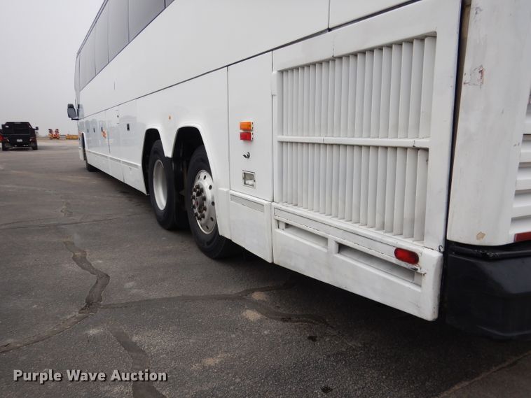 image for item DG5942 1998 Prevost H3-45 coach bus