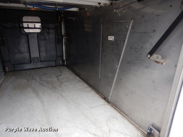 image for item DG5942 1998 Prevost H3-45 coach bus