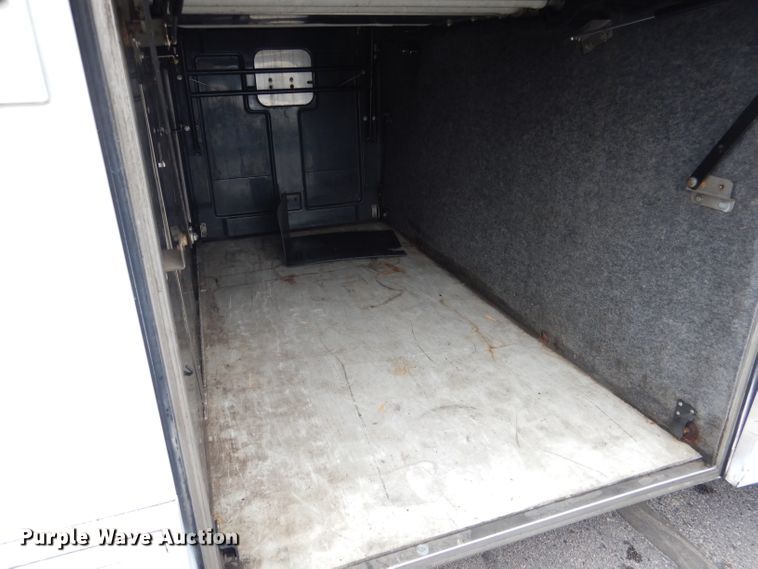 image for item DG5942 1998 Prevost H3-45 coach bus