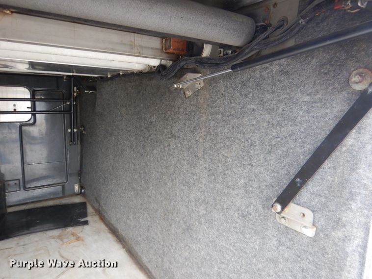 image for item DG5942 1998 Prevost H3-45 coach bus