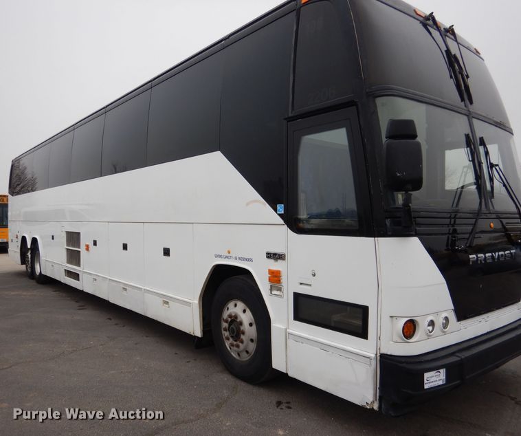 image for item DG5942 1998 Prevost H3-45 coach bus