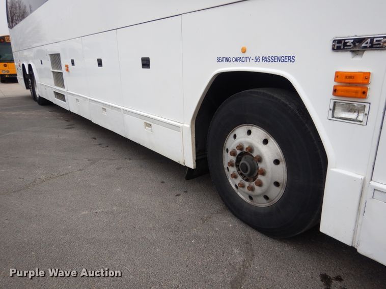 image for item DG5942 1998 Prevost H3-45 coach bus