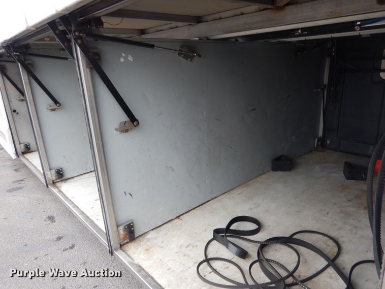 image for item DG5942 1998 Prevost H3-45 coach bus