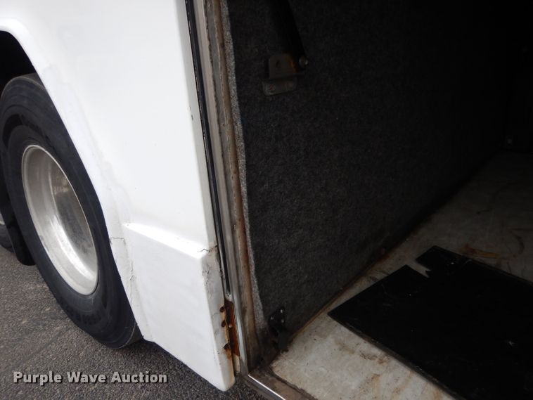 image for item DG5942 1998 Prevost H3-45 coach bus