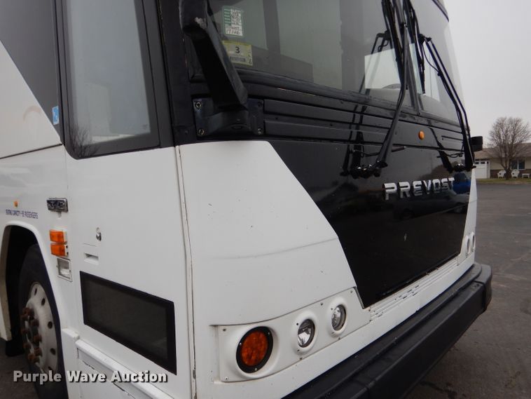 image for item DG5942 1998 Prevost H3-45 coach bus