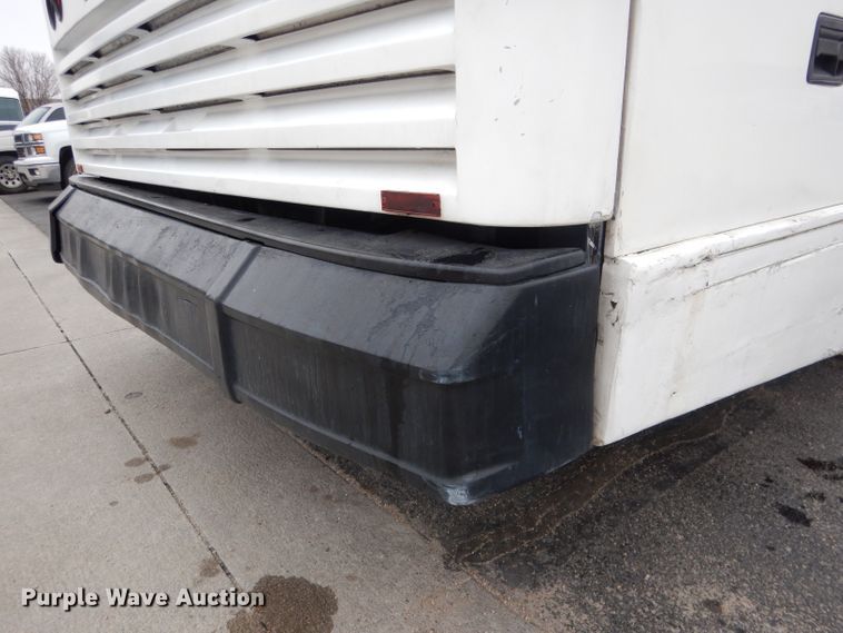 image for item DG5942 1998 Prevost H3-45 coach bus