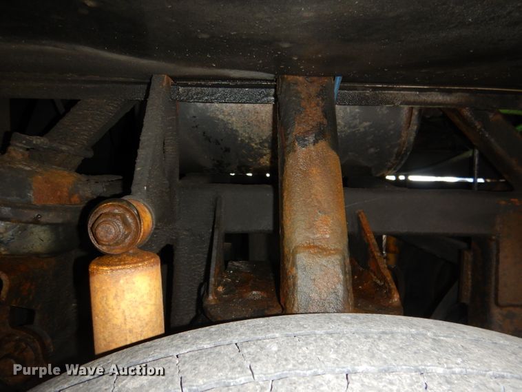 image for item DG5942 1998 Prevost H3-45 coach bus