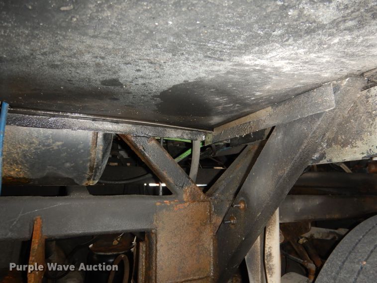 image for item DG5942 1998 Prevost H3-45 coach bus