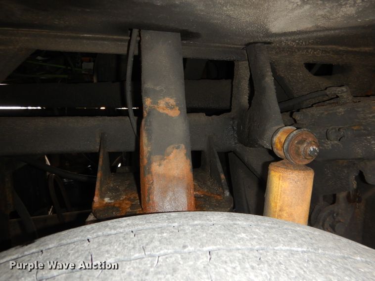 image for item DG5942 1998 Prevost H3-45 coach bus