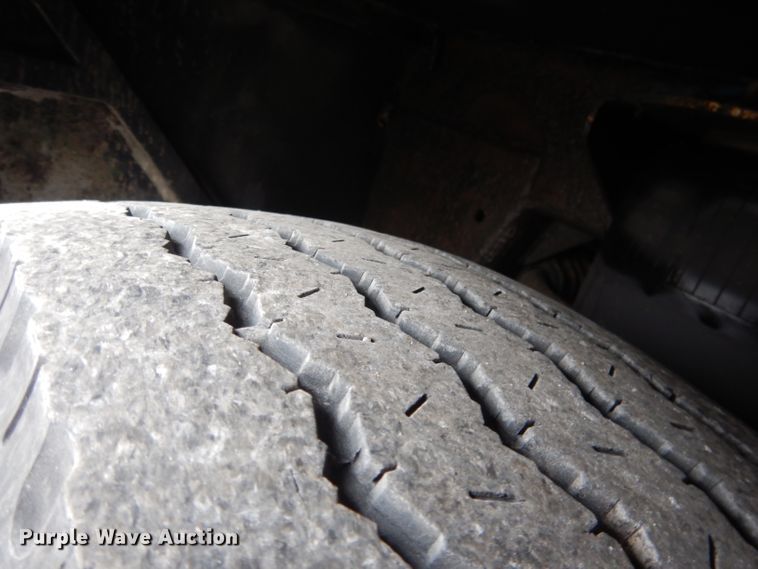 image for item DG5942 1998 Prevost H3-45 coach bus