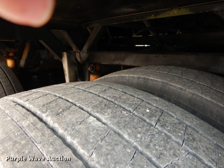 image for item DG5942 1998 Prevost H3-45 coach bus