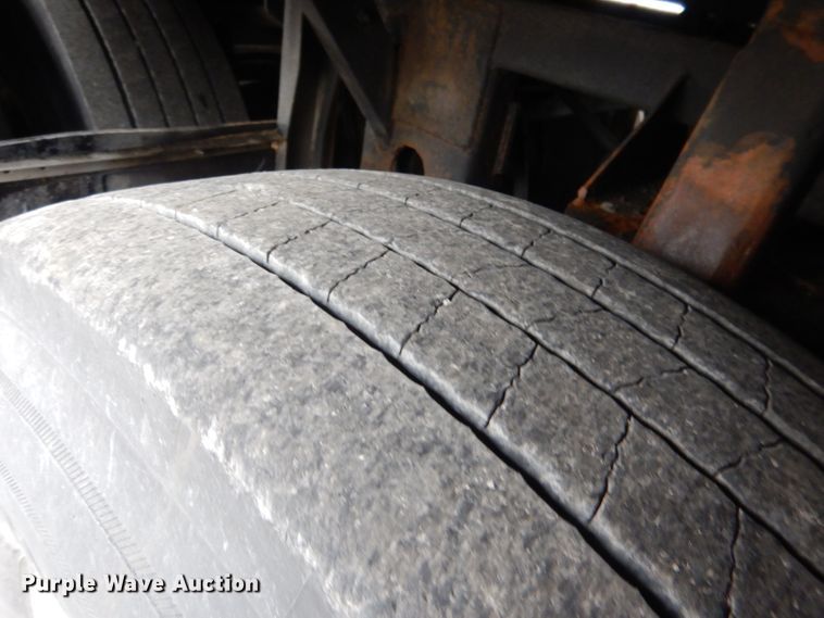 image for item DG5942 1998 Prevost H3-45 coach bus