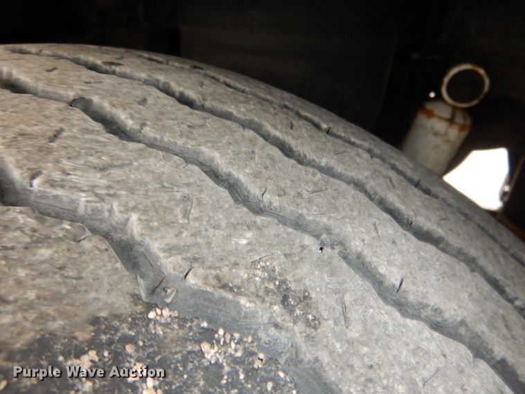 image for item DG5942 1998 Prevost H3-45 coach bus