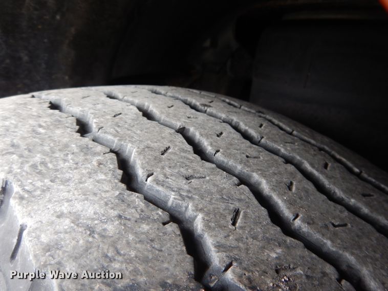 image for item DG5942 1998 Prevost H3-45 coach bus