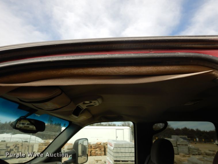 image for item DG6290 2006 Chevrolet Silverado 2500HD LT Crew Cab flatbed pickup truck