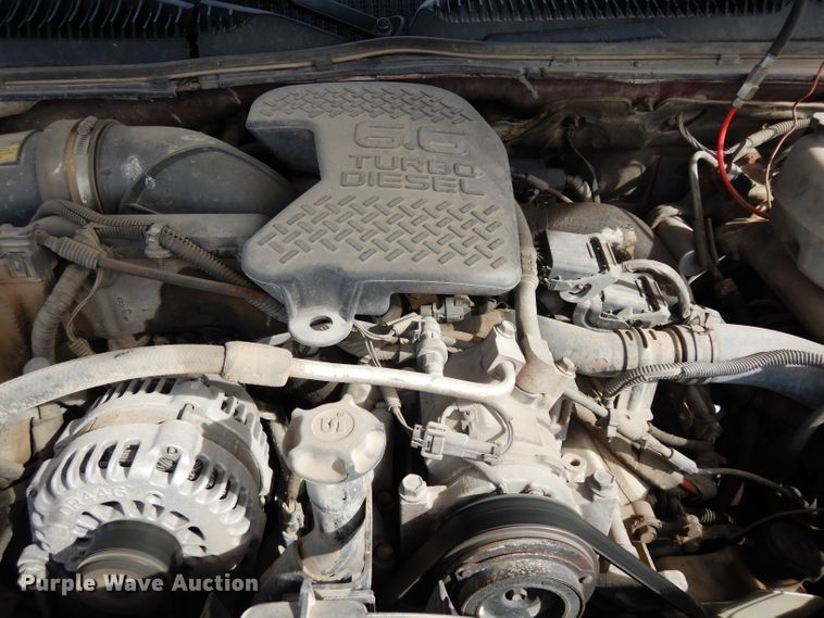 image for item DG6290 2006 Chevrolet Silverado 2500HD LT Crew Cab flatbed pickup truck