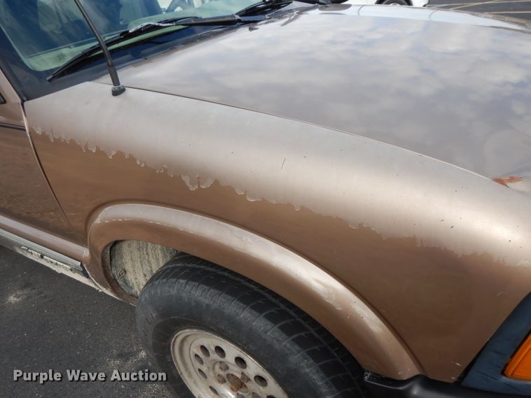 image for item DG6327 1996 Chevrolet Blazer LS  SUV