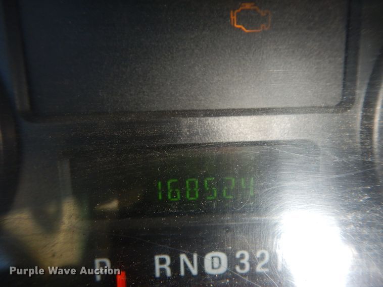 image for item DG6752 2006 Ford F350 Super Duty  SuperCab flatbed pickup truck