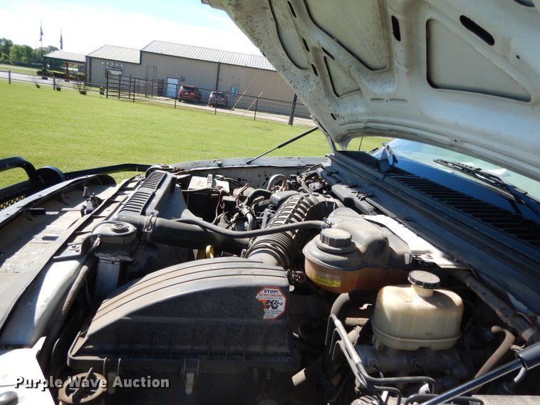 image for item DG6752 2006 Ford F350 Super Duty  SuperCab flatbed pickup truck