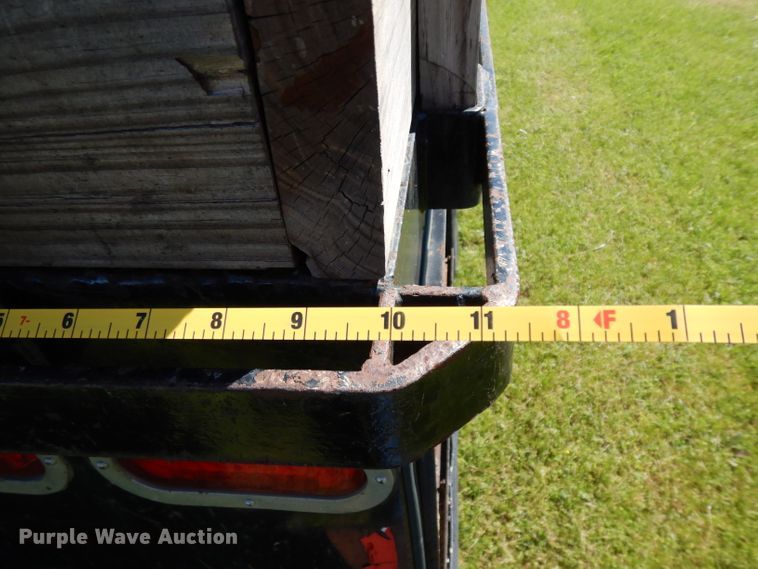 image for item DG6752 2006 Ford F350 Super Duty  SuperCab flatbed pickup truck