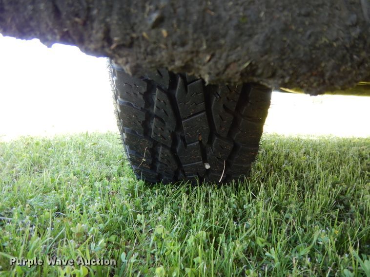 image for item DG6752 2006 Ford F350 Super Duty  SuperCab flatbed pickup truck