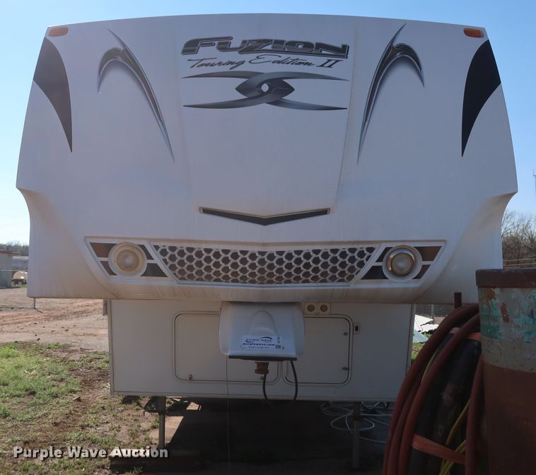 image for item DG7138 2010 Keystone FZ32210 Fuzion Touring Edition II camper