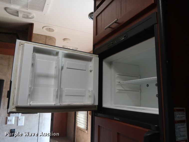 image for item DG7138 2010 Keystone FZ32210 Fuzion Touring Edition II camper