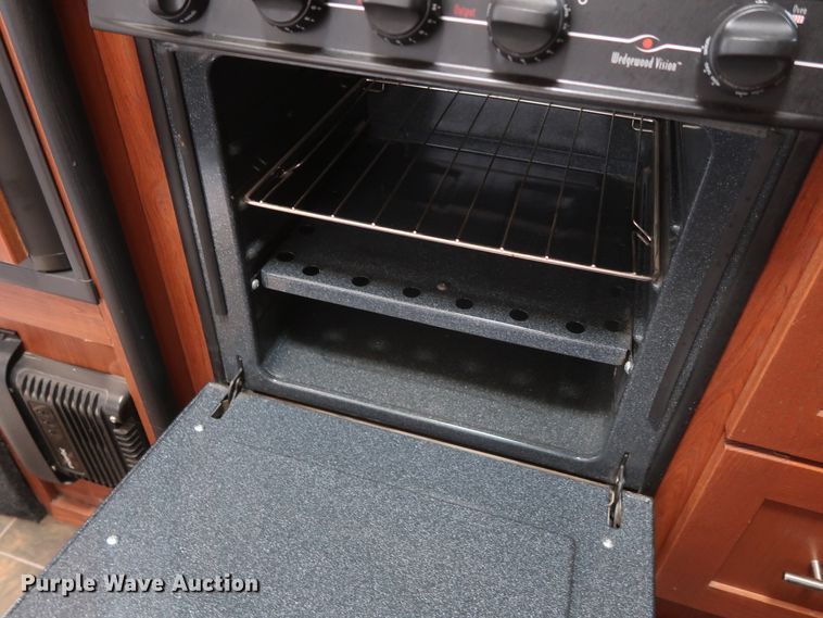 image for item DG7138 2010 Keystone FZ32210 Fuzion Touring Edition II camper